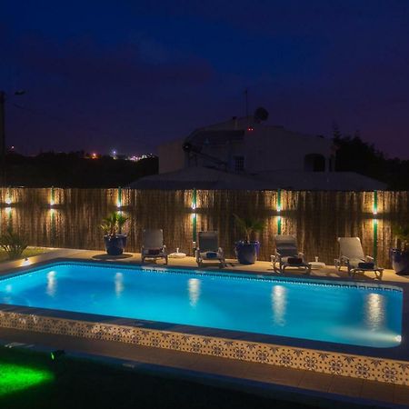 Villa Yvonne,Private Pool,Private Parking 1,7 Km From The Beatch Albufeira Zewnętrze zdjęcie