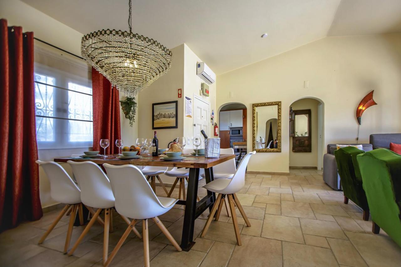 Villa Yvonne,Private Pool,Private Parking 1,7 Km From The Beatch Albufeira Zewnętrze zdjęcie